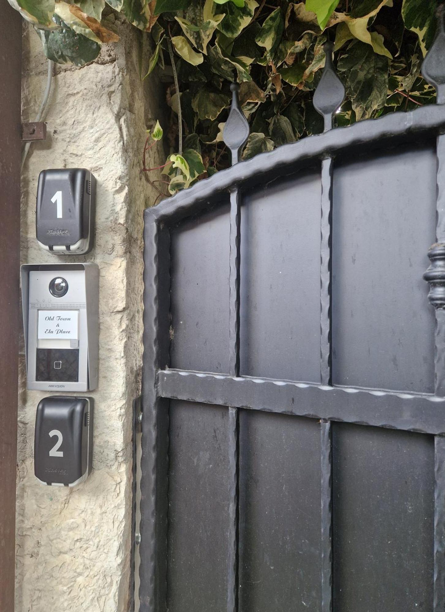 Old Town & Ela Place Split Exterior foto